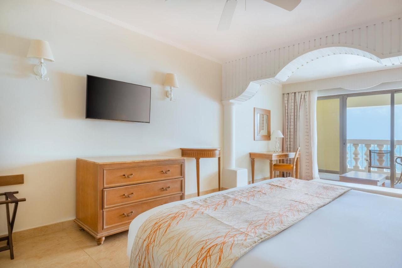 Iberostar Waves Rose Hall Beach Montego Bay Eksteriør billede
