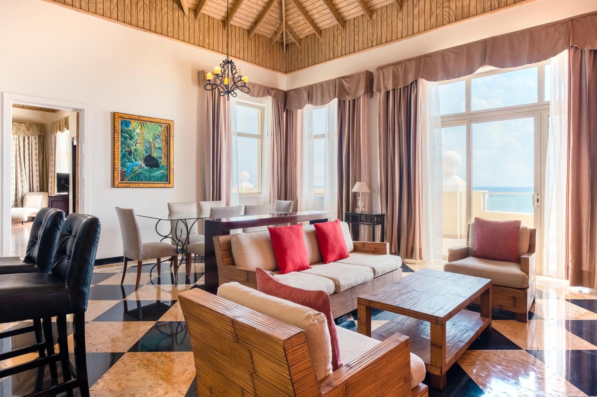 Iberostar Waves Rose Hall Beach Montego Bay Eksteriør billede
